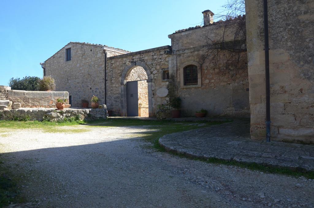 Hostal Casina Di Grotta Di Ferro Santa Croce Camerina Exterior foto