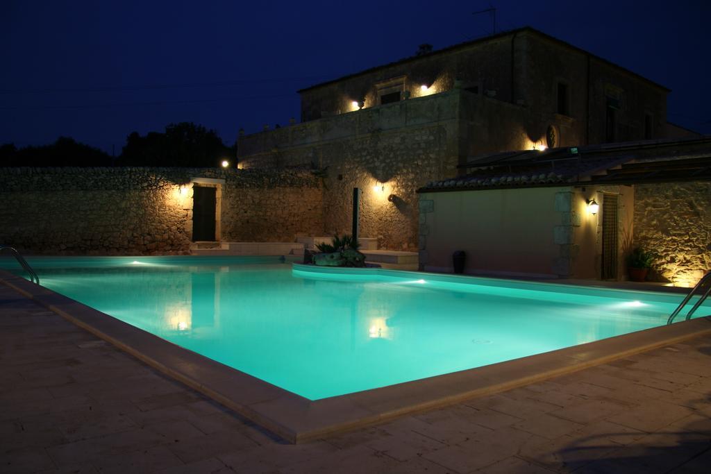 Hostal Casina Di Grotta Di Ferro Santa Croce Camerina Exterior foto